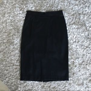 Faux-leaher pencil skirt